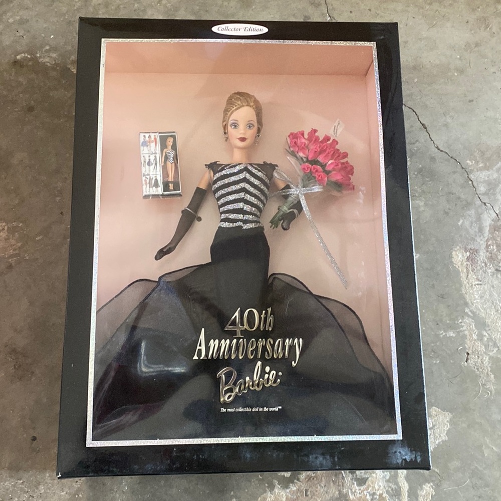 1999 Special Edition 40th Anniversary Barbie